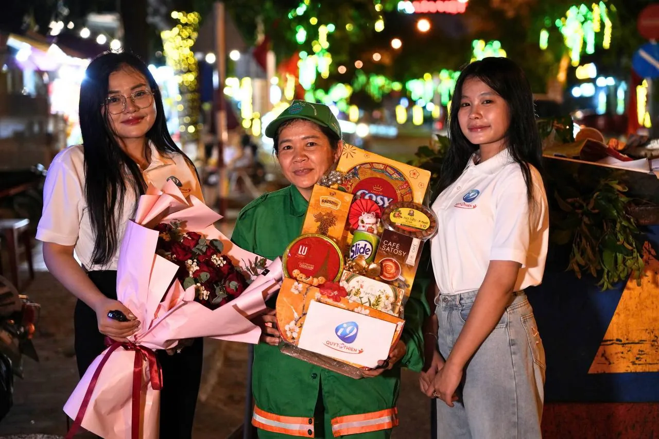 Biểu tượng điện thoại và Zalo