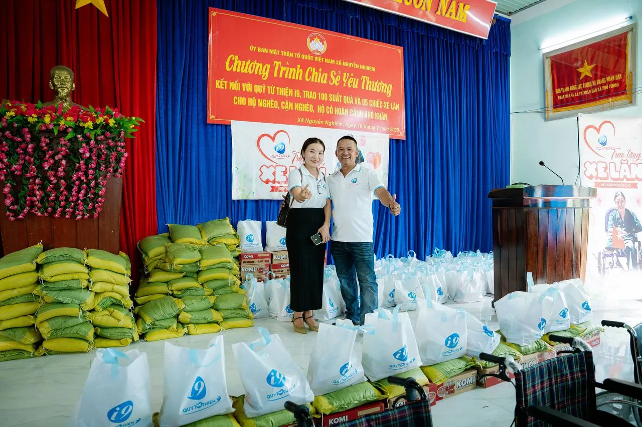 Biểu tượng Telegram và Zalo hỗ trợ 999win